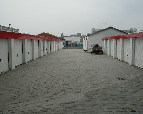 Garagebox opslagruimte berging flightbox te huur Groningen, Groningen