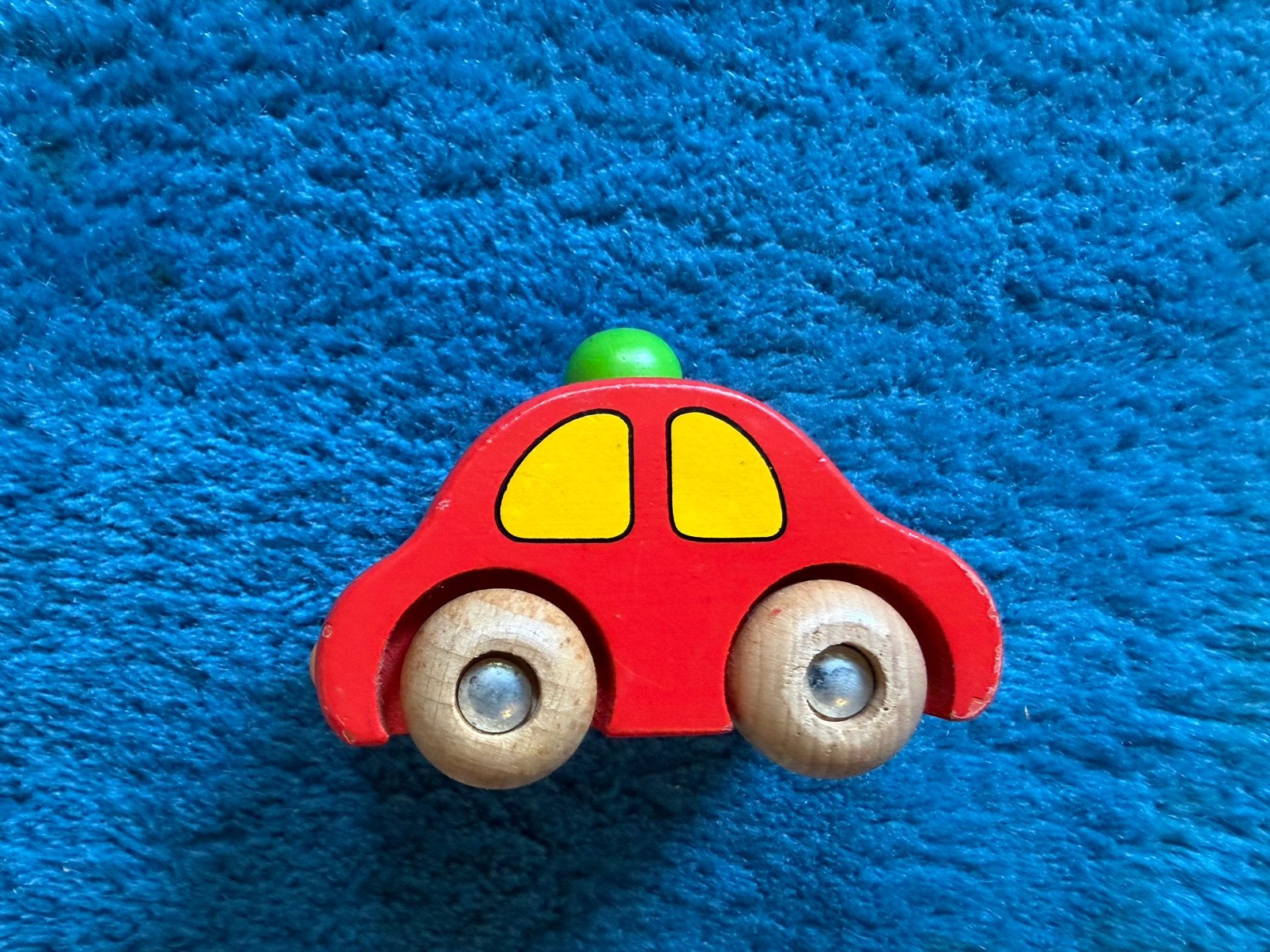 Rood houten autootje met toeter, Ophalen of Verzenden, Gebruikt