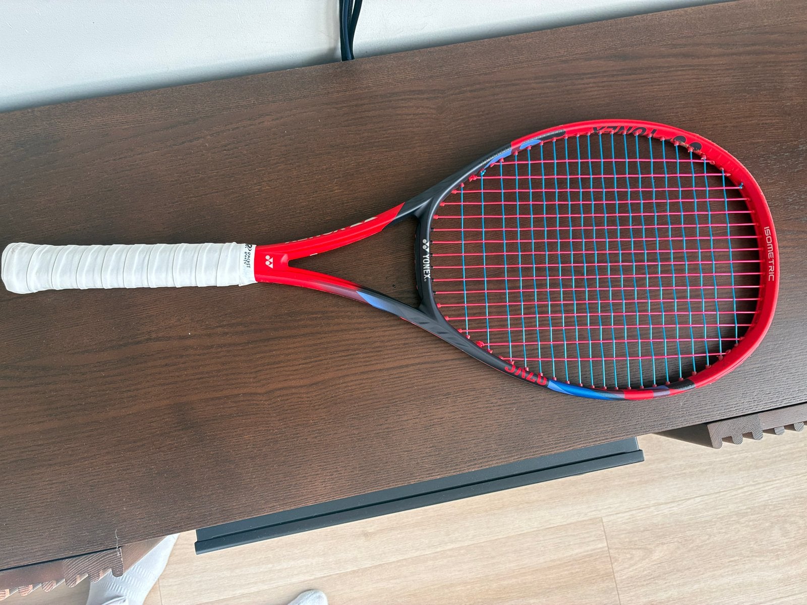 Yonex Vcore 95 Tennisracket L2 - Zo goed als nieuw, Ophalen of Verzenden, Zo goed als nieuw, Racket, L2