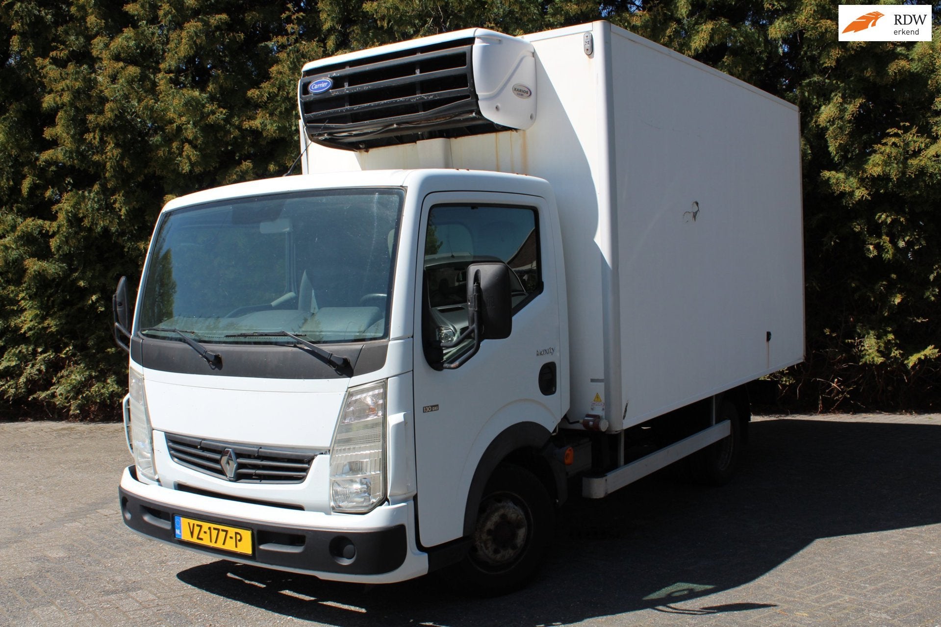 Renault Trucks Maxity 130.35/6 2.5 L2 131PK | KOEL/VRIES | A, Auto's, 13 km/l, Gebruikt, Zwart, 4 cilinders