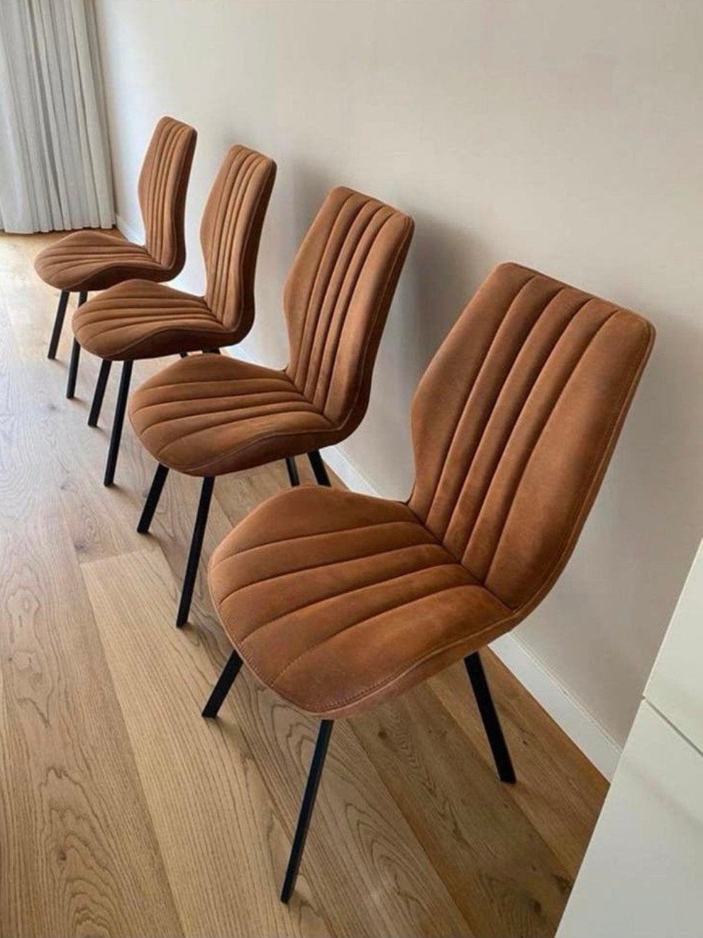 4 comfortabele eetkamerstoelen cognac, Ophalen, Zo goed als nieuw, Bruin