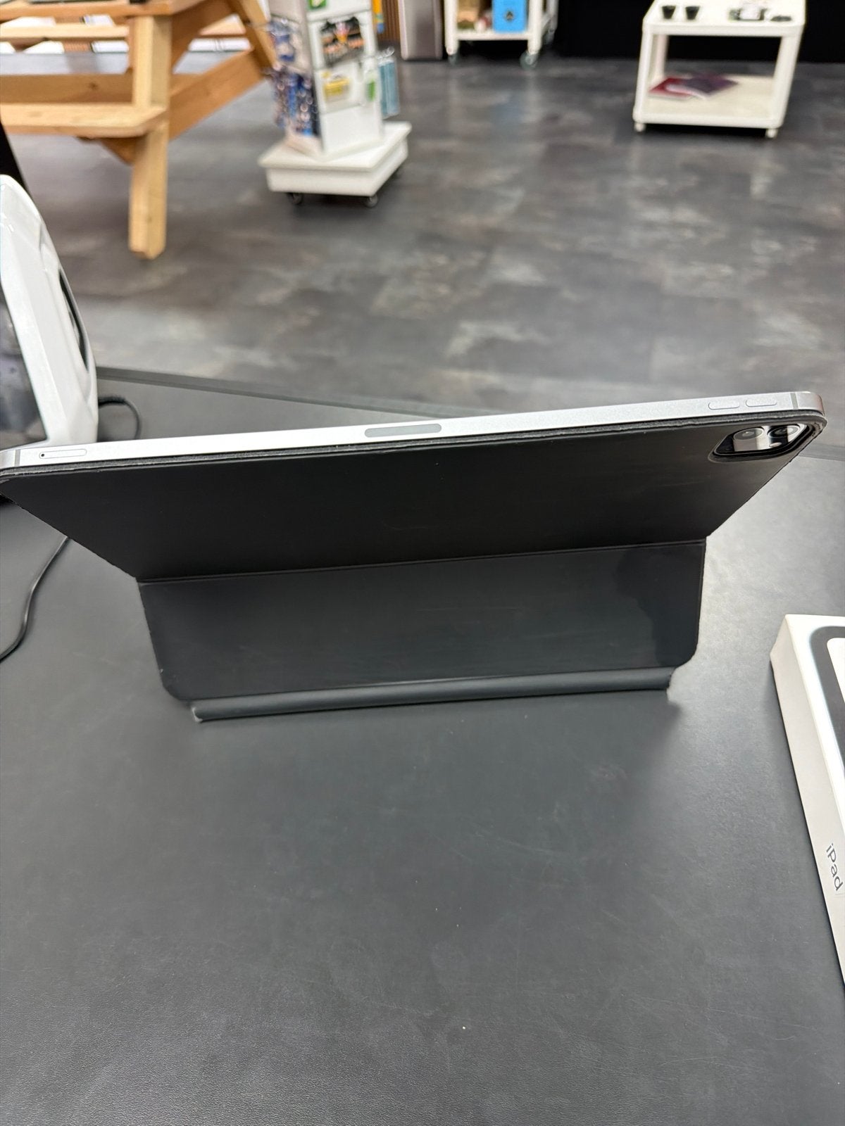 Apple iPad Pro 12.9 inch256GB WiFi + Cellular Magic Keyboard, Computers en Software, Apple iPads, 11 inch, Ophalen of Verzenden