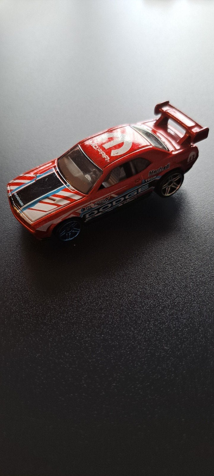 Hot Wheel Dodge Challenger Drift Car., Ophalen of Verzenden, Zo goed als nieuw