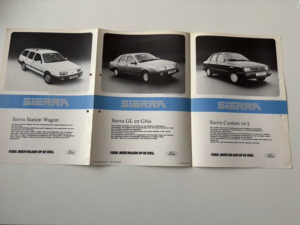 Folder Ford Sierra 1982, Ophalen of Verzenden, Gelezen, Ford