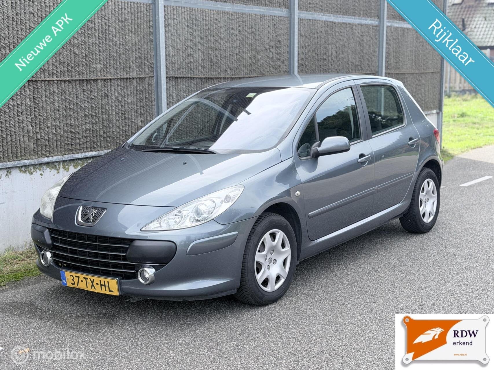 Peugeot 307 1.6-16V Premium NAP/NWE APK/AIRCO/CRUISE CONTROL, Voorwielaandrijving, Gebruikt, 4 cilinders, 635 kg