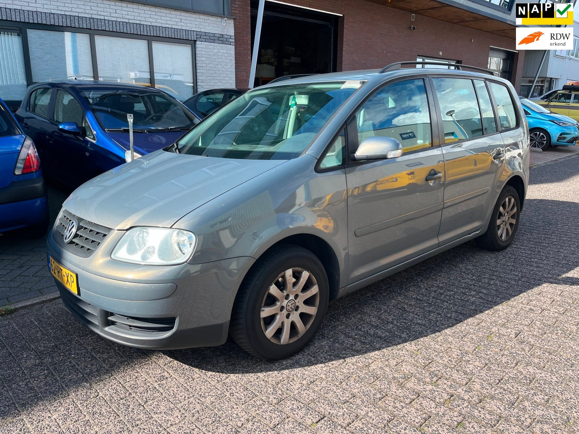 Volkswagen Touran 1.6 Business export auto, Auto's, Voorwielaandrijving, 4 cilinders, Handgeschakeld, Euro 4