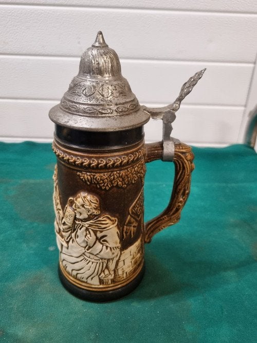 bierpul met drank tafereel aardewerk, Verzamelen, Ophalen of Verzenden, 'T Olde Gre-j, Info@toldegrej.nl, Endepoelstraat 20f Didam