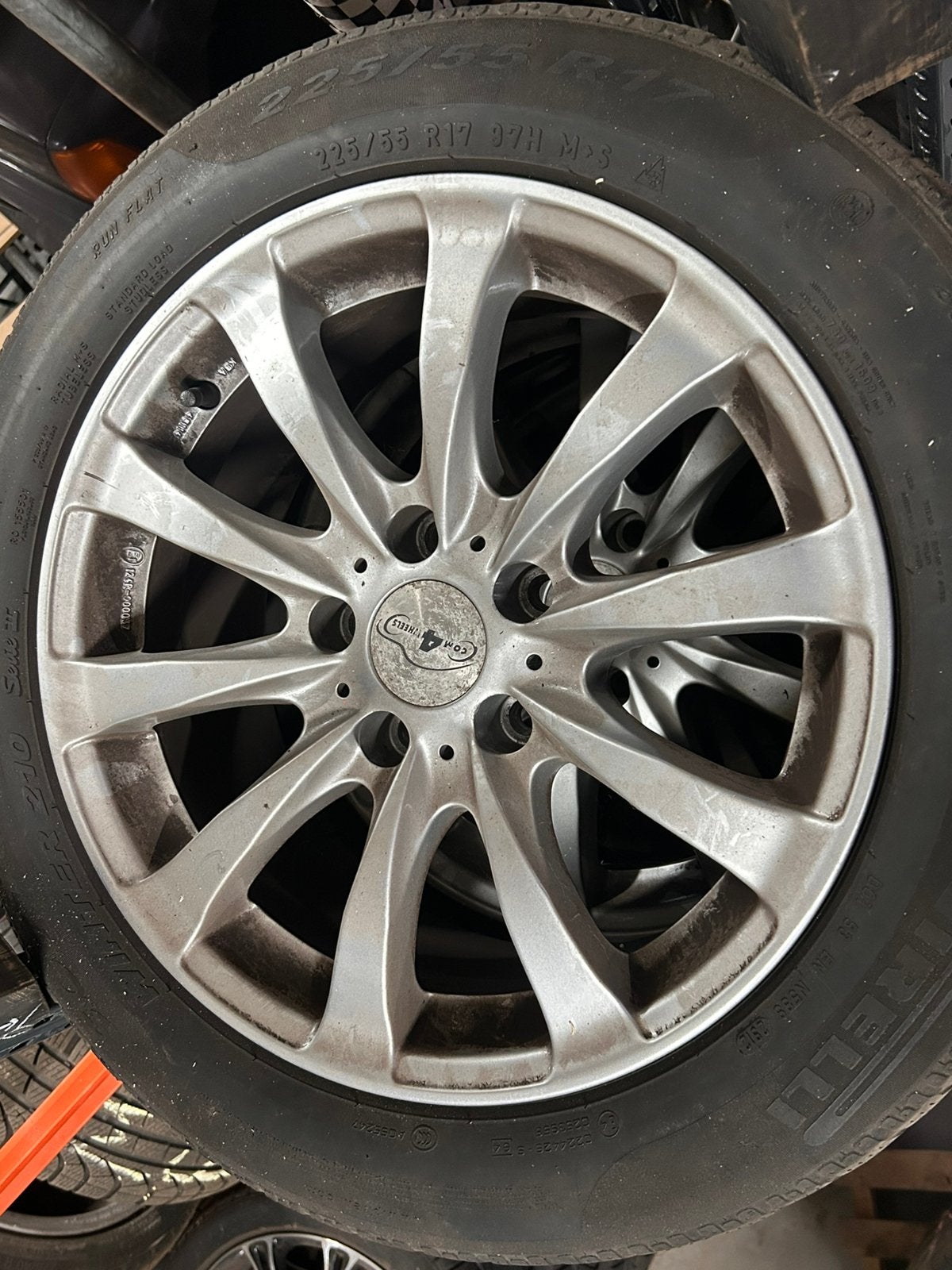 BMW 5-serie F10 F11 wielen velgen banden 17", Ophalen