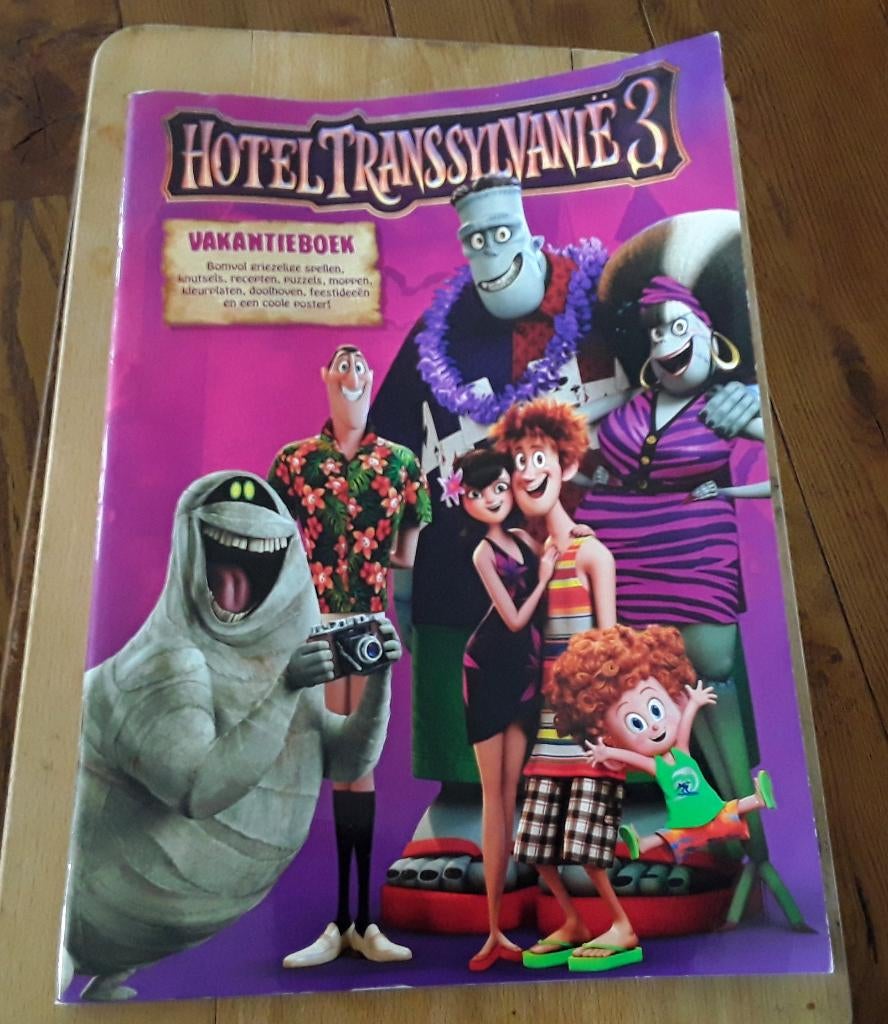 Hotel transsylvanië 3 - vakantieboek bomvol griezelige spel, Ophalen of Verzenden, Puzzelen