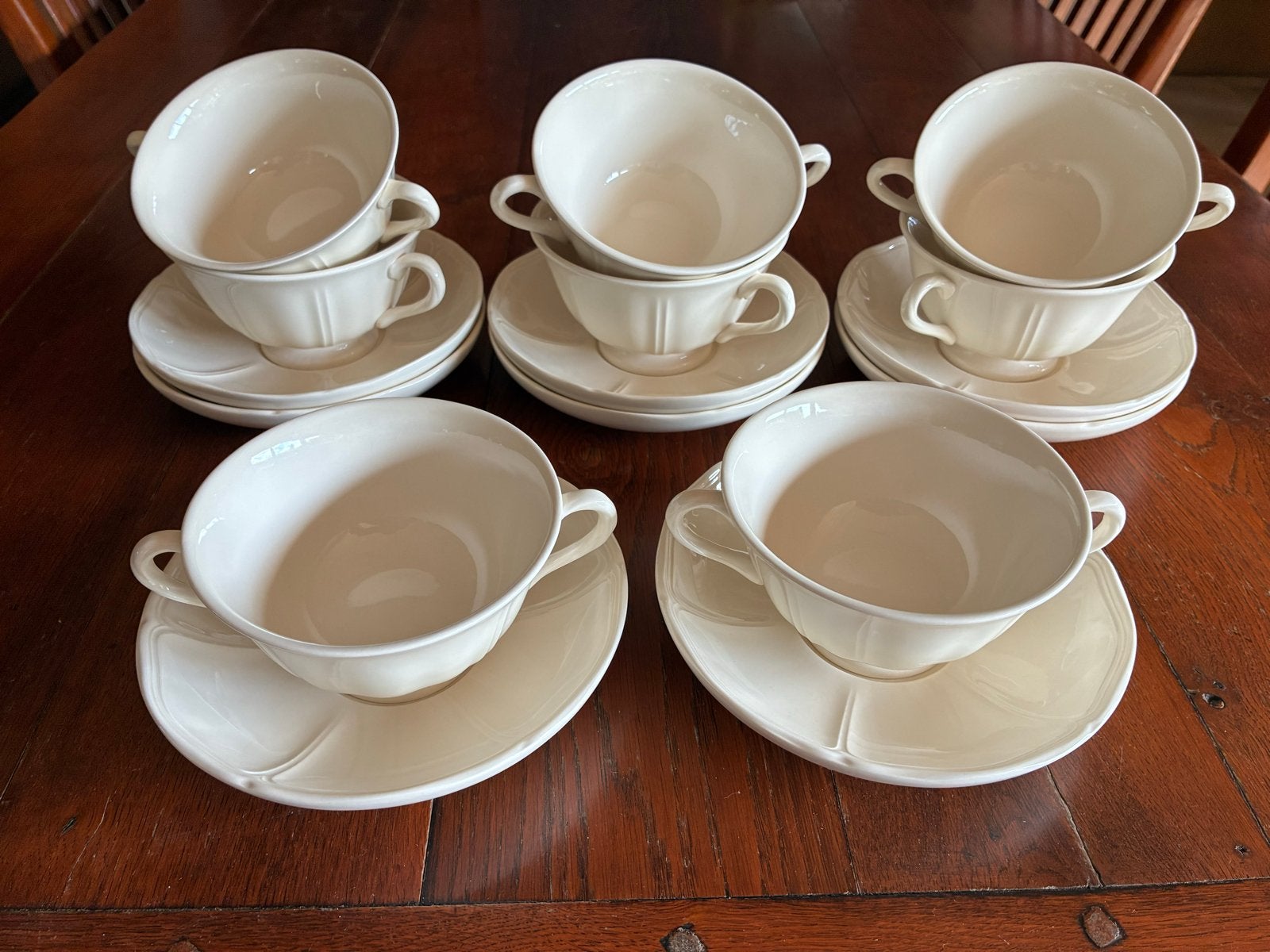 Wedgwood Queens Plain - 8x Soepkop met Schotel, Klassiek, Ophalen of Verzenden, Zo goed als nieuw, Kop(pen) en/of Schotel(s)