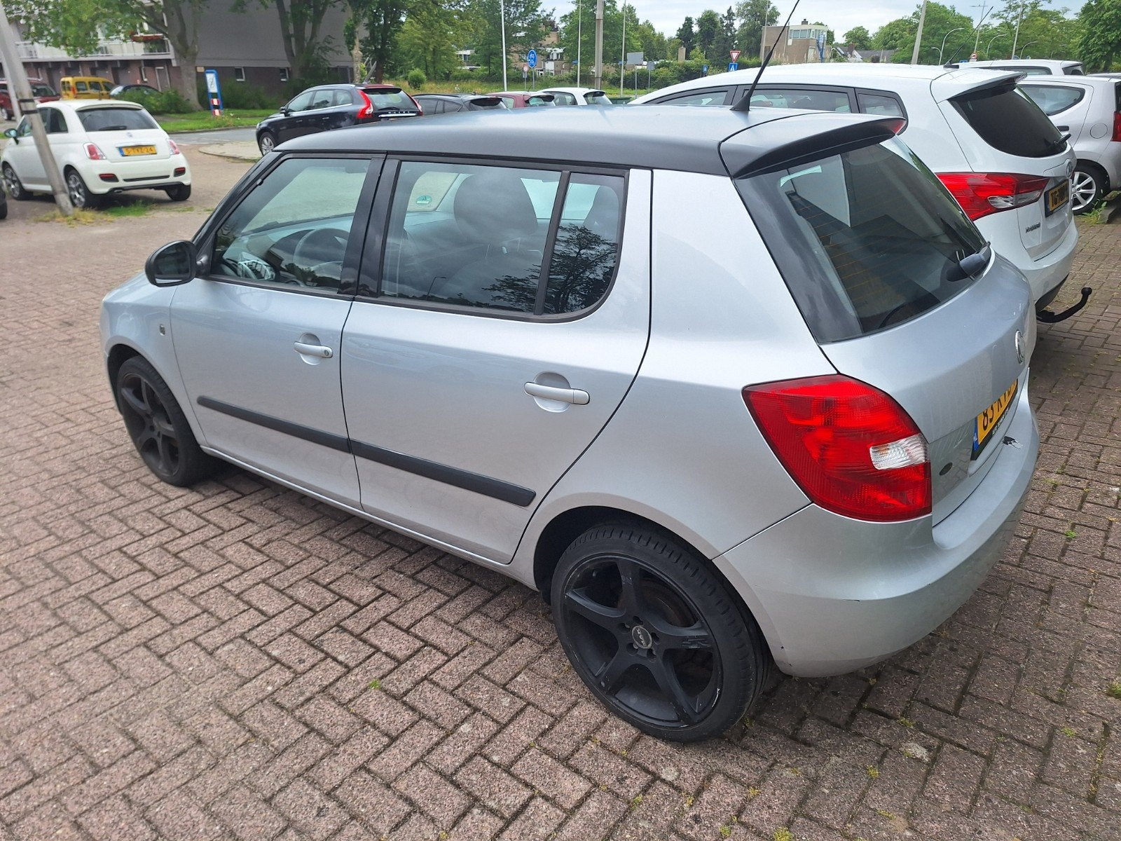 Skoda Fabia 1.4 16V  2010  APK juni 2027, Voorwielaandrijving, 40 €/maand, 4 cilinders, Origineel Nederlands