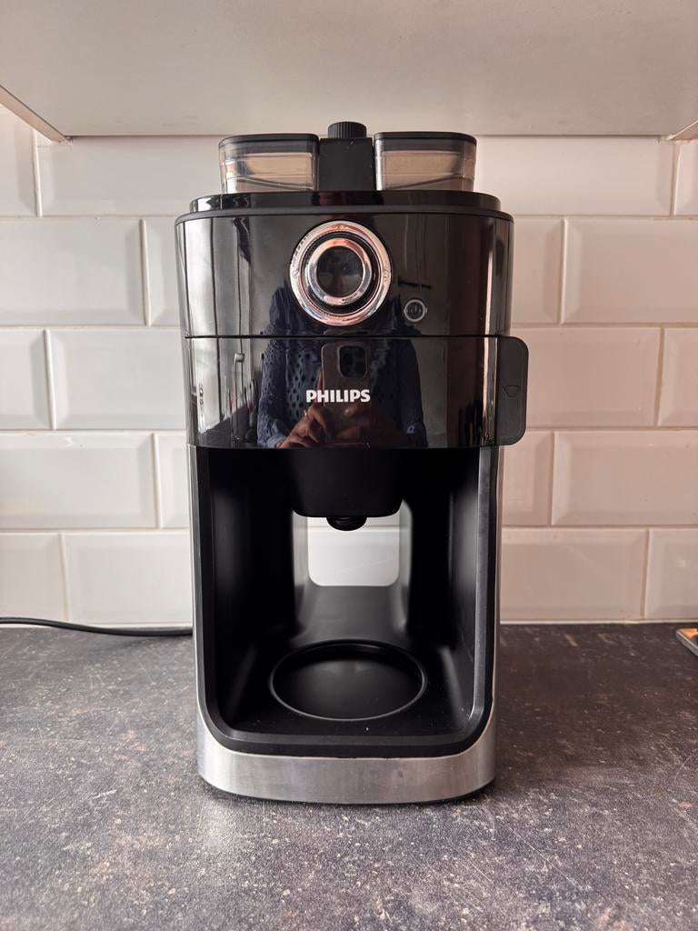 Philips Grind & Brew HD7769 koffiemachine met bonenmaler, Gebruikt, 10 kopjes of meer, Koffiemachine, Gemalen koffie