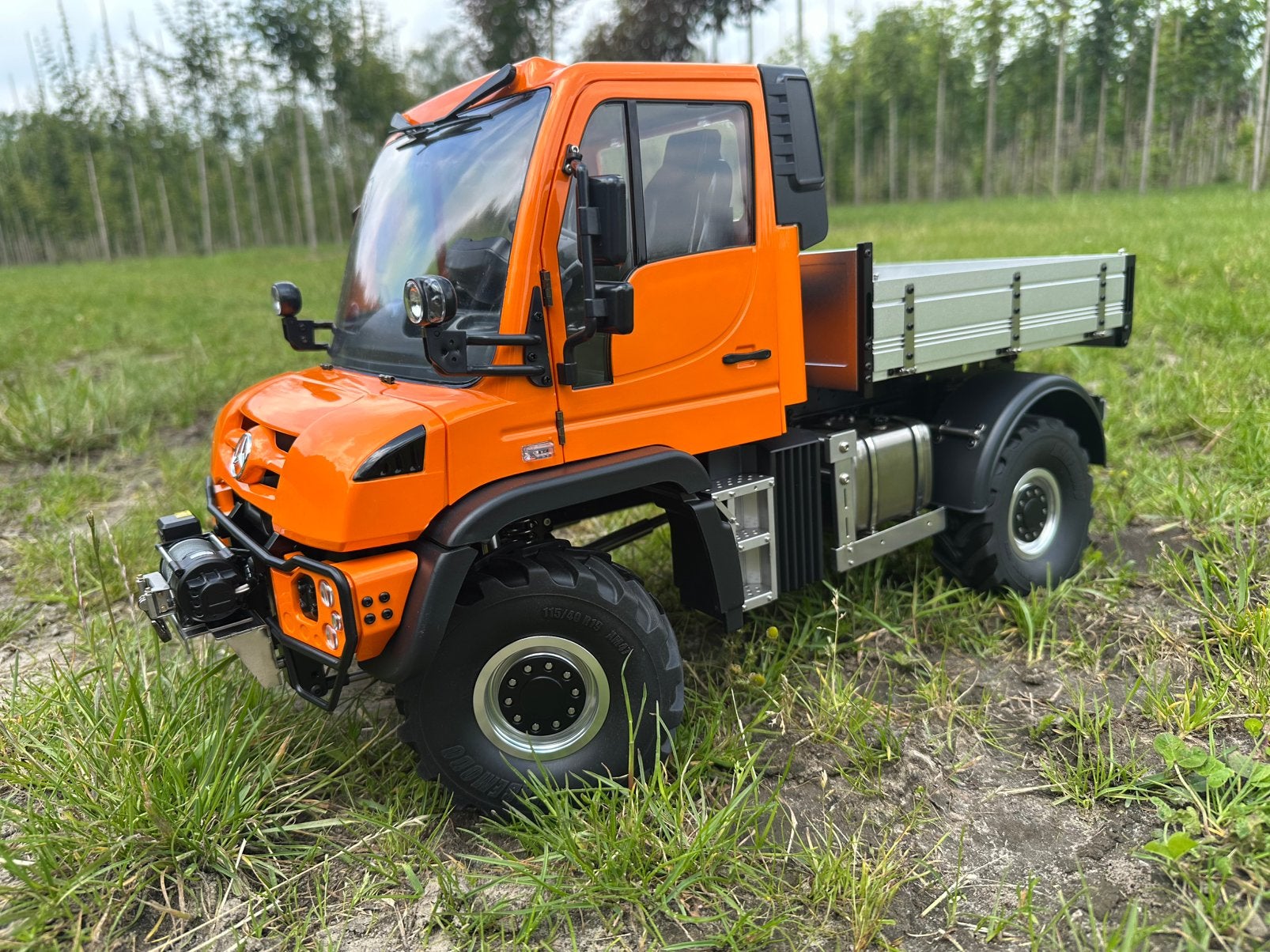 Mercedes-Benz metalen Unimog 1/10 RC Kabolite/Amewi   TRX4, Hobby en Vrije tijd, Modelbouw | Radiografisch | Auto's, Ophalen of Verzenden