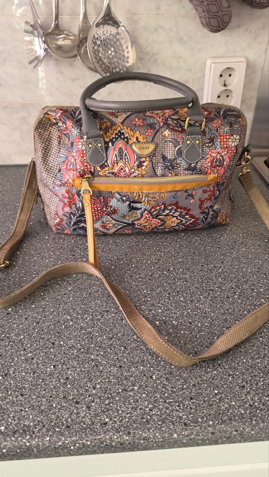 Oilily Handtas met Bloemenprint en Schouderband, Ophalen of Verzenden, Gebruikt, Overige kleuren, Handtas