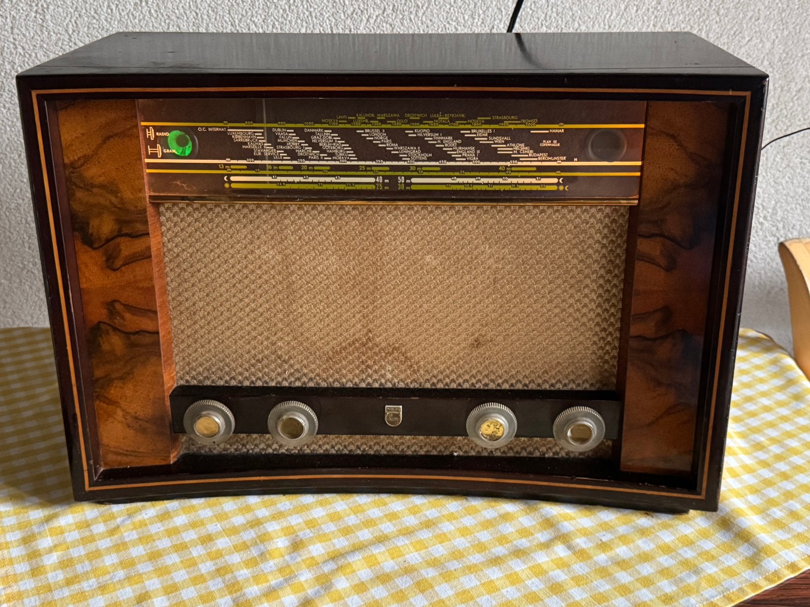 Oude lampen radio philips 1951 spelend vaste pr ophalen, Antiek en Kunst, Ophalen