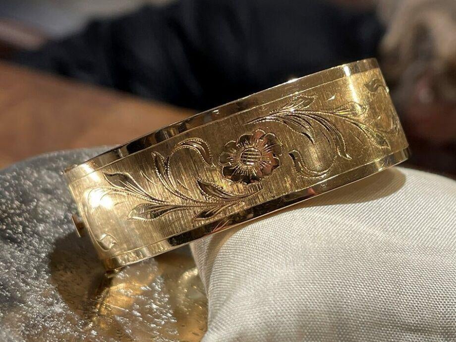 Sierlijke Ovale Brede Geel Gouden Armband 18 KRT, Sieraden, Tassen en Uiterlijk, Armbanden, Ophalen of Verzenden, Zo goed als nieuw