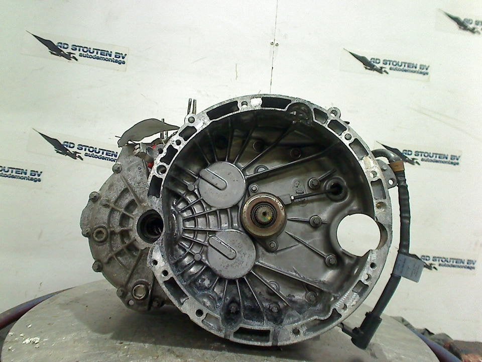 Versnellingsbak Schakel Mercedes-Benz CLA (117.3) 711643, Gebruikt, Mercedes-Benz AG, Mercedes-Benz, Mercedesstraße 120, Stuttgart 70372, , Duitsland