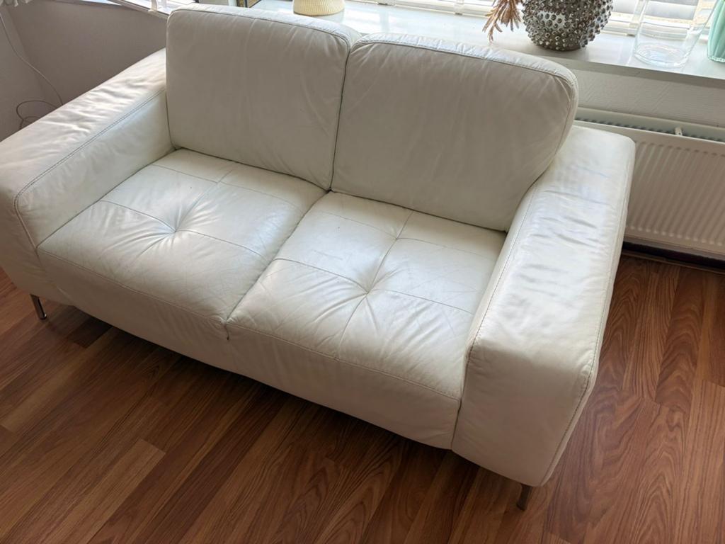 Comfortabele witte leren tweezitsbank, Huis en Inrichting, Gebruikt, 150 tot 200 cm, Tweepersoons, Ophalen of Verzenden