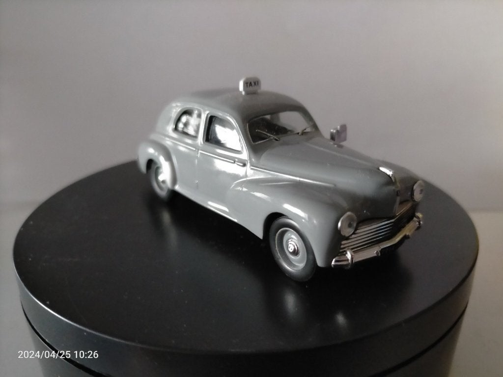 Solido peugeot 203 Taxi, Verzenden, Gebruikt, Auto, Solido
