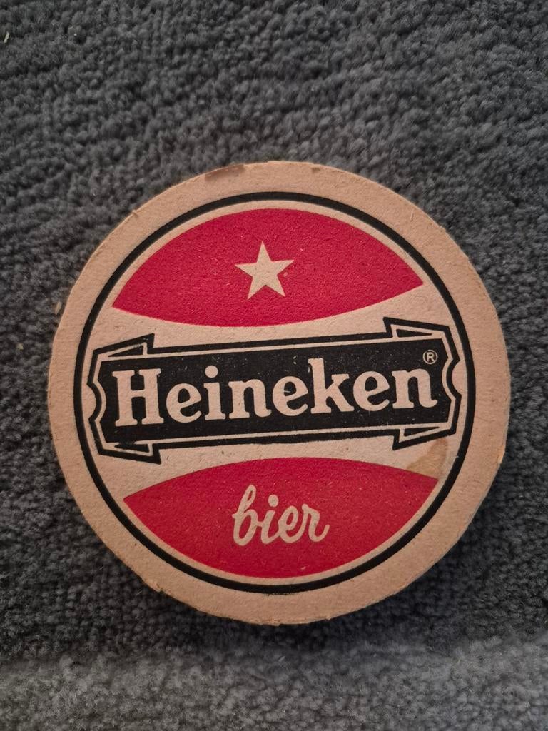 2 Verschillende Heineken Viltjes - Met en Zonder Drukker CH, Verzamelen, Ophalen of Verzenden