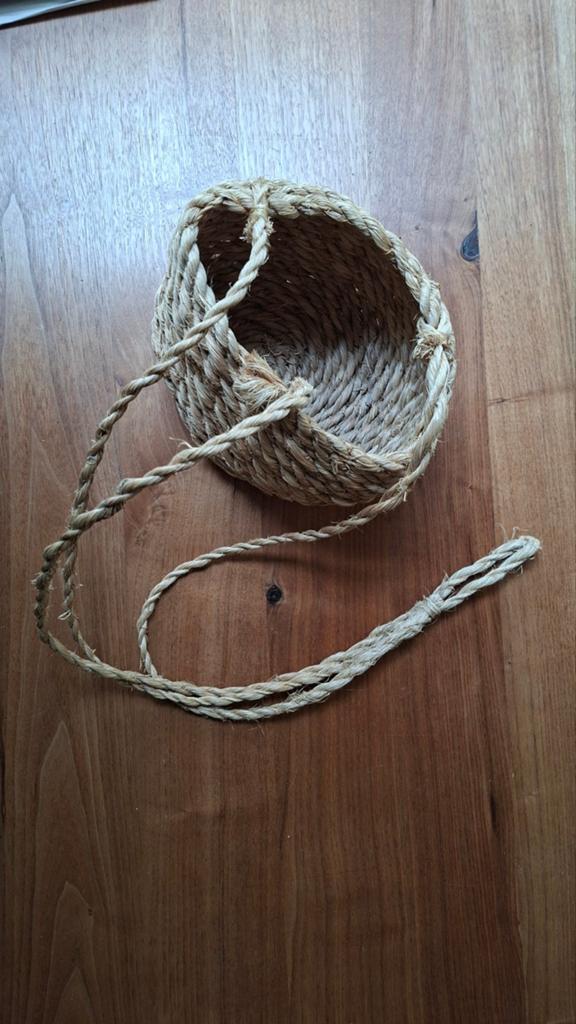Vintage jute plantenhanger, helemaal 70s, Gebruikt, Ophalen of Verzenden, Landelijk, Natuurlijk materiaal