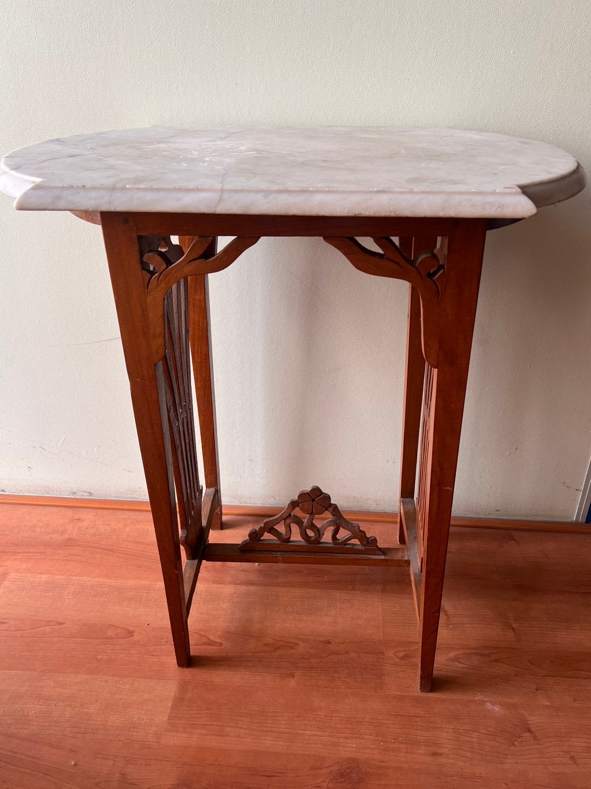 Prachtige antieke Art Nouveau bijzettafel met marmeren blad, Ophalen