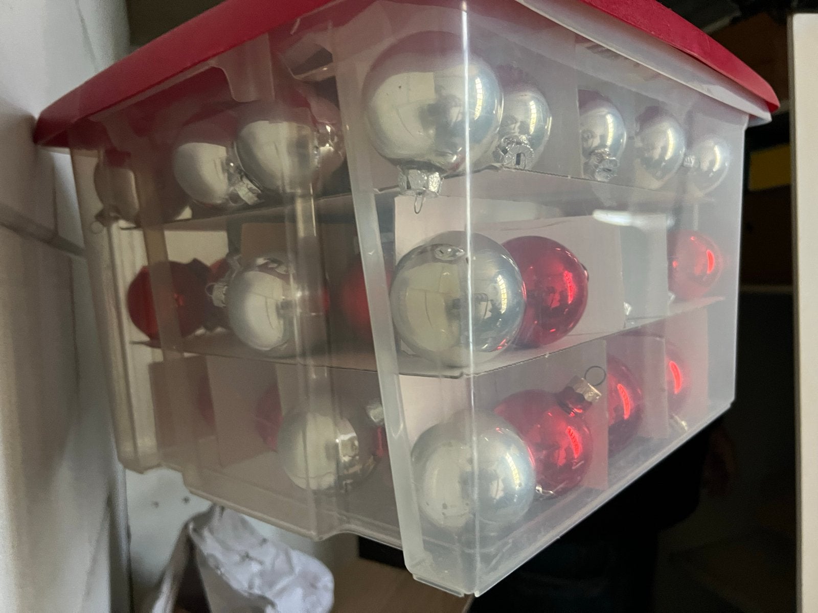 GRATIS 3x doos rood wit zilver kerstballen direct ophalen, Ophalen, Zo goed als nieuw