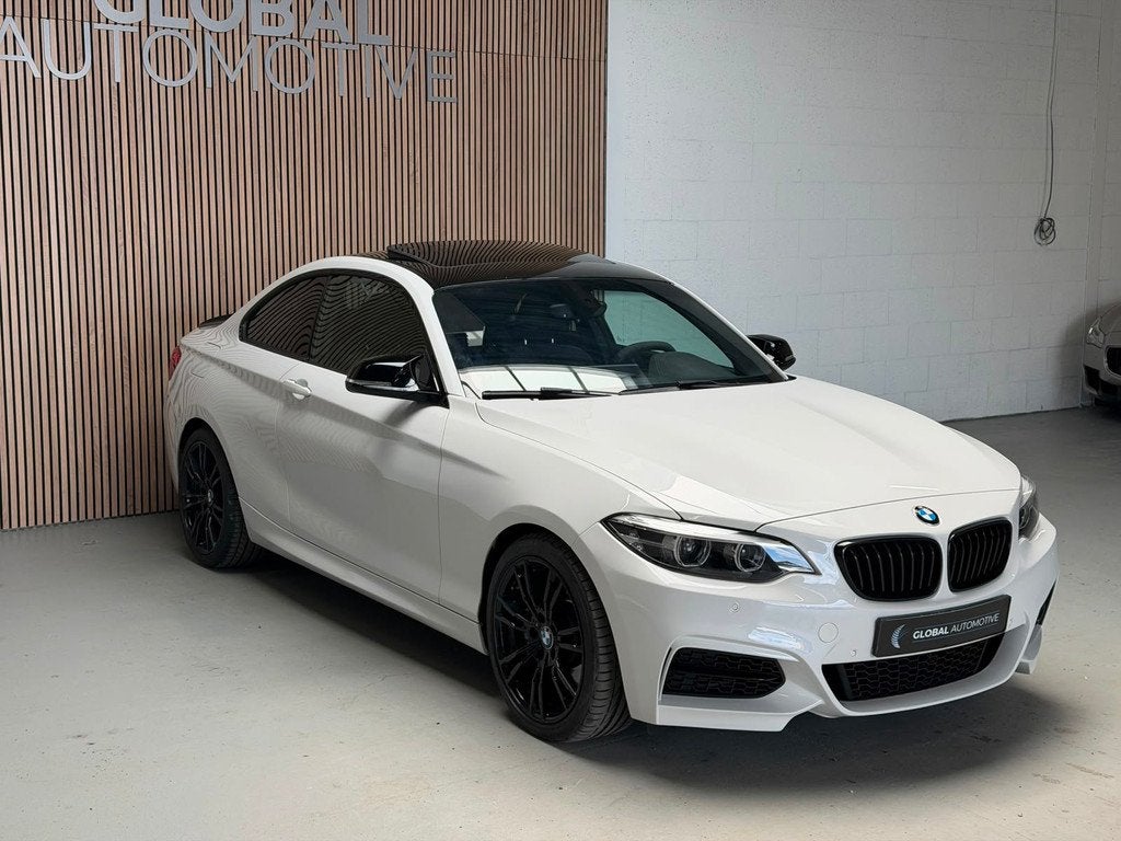 BMW 2-serie Coupé M240i xDrive Executive - SCHUIFDAK - M PE, Automaat, Gebruikt, 4 stoelen, Alcantara
