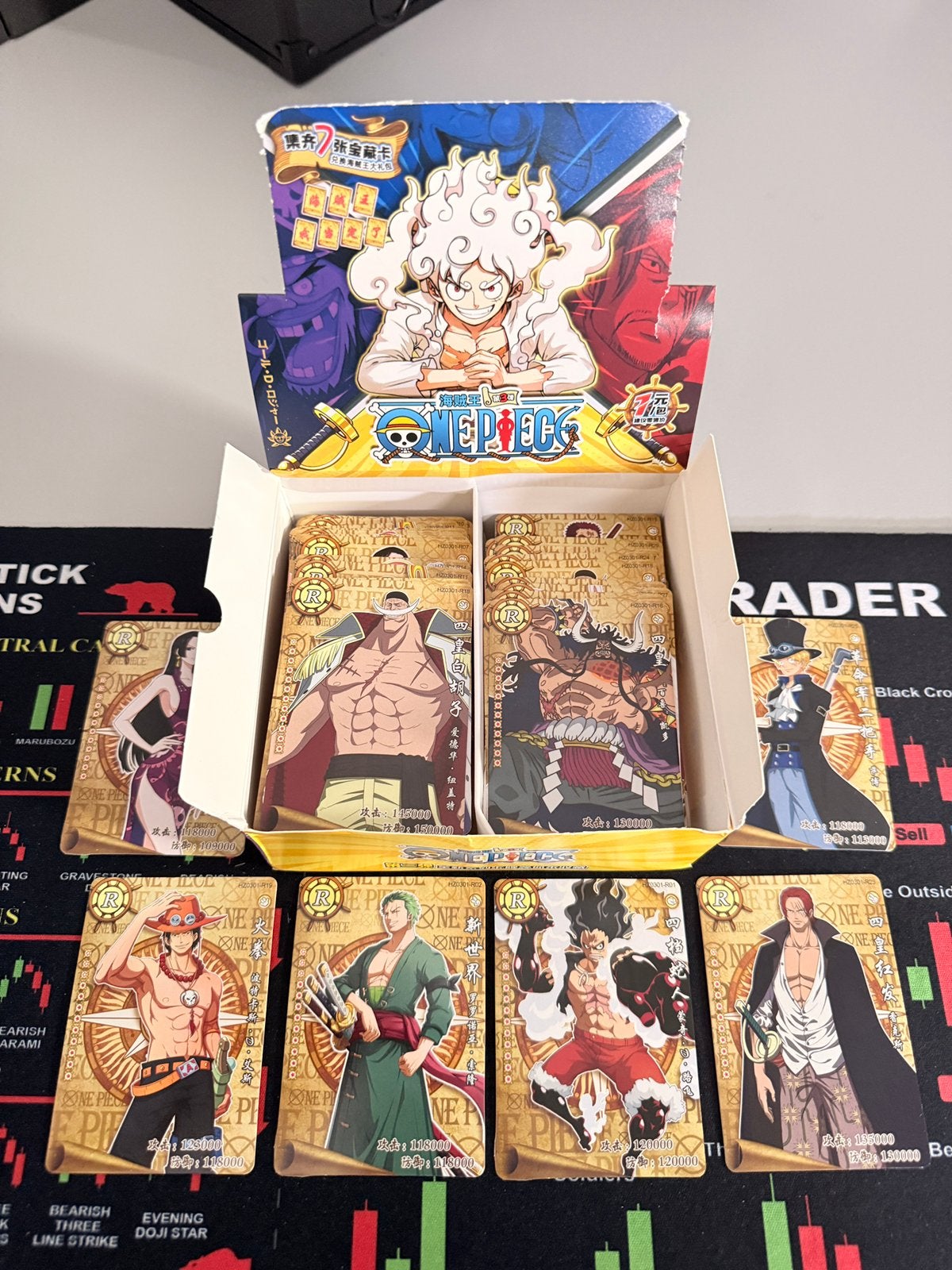 One Piece verzamelkaartenset kaarten + displaybox, Verzenden, Zo goed als nieuw