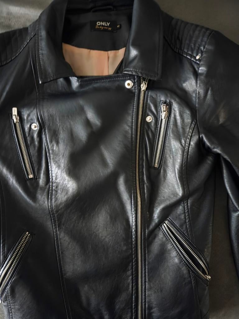 Zwarte bikerjack, kort model, maat 42, Zwart, Maat 42/44 (L), Ophalen of Verzenden, ONLY