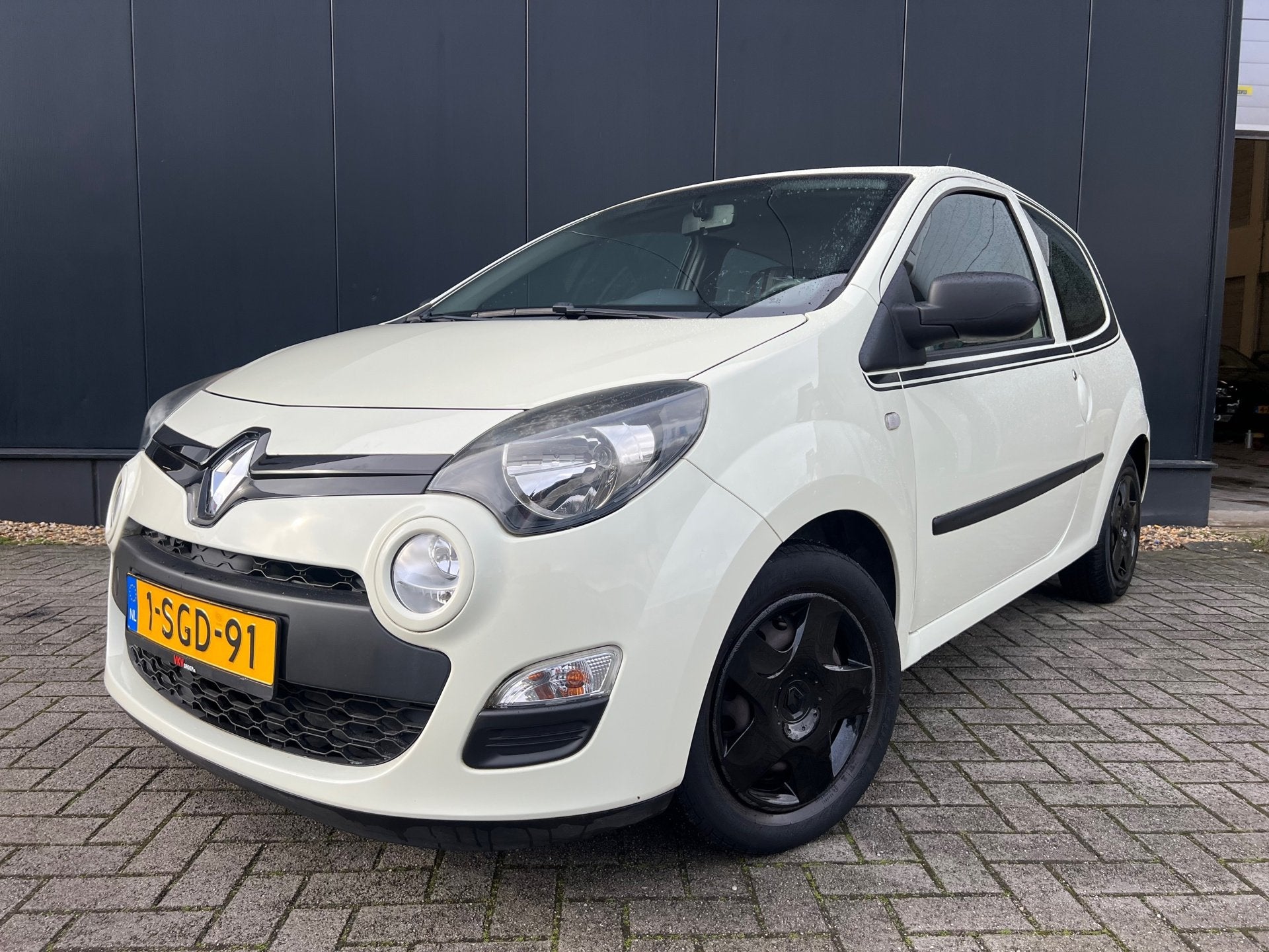 Renault Twingo 1.2 16V '13 42Dkm!Nap/Airco/NwDistributie, Auto's, Voorwielaandrijving, Twingo, Gebruikt, 4 stoelen