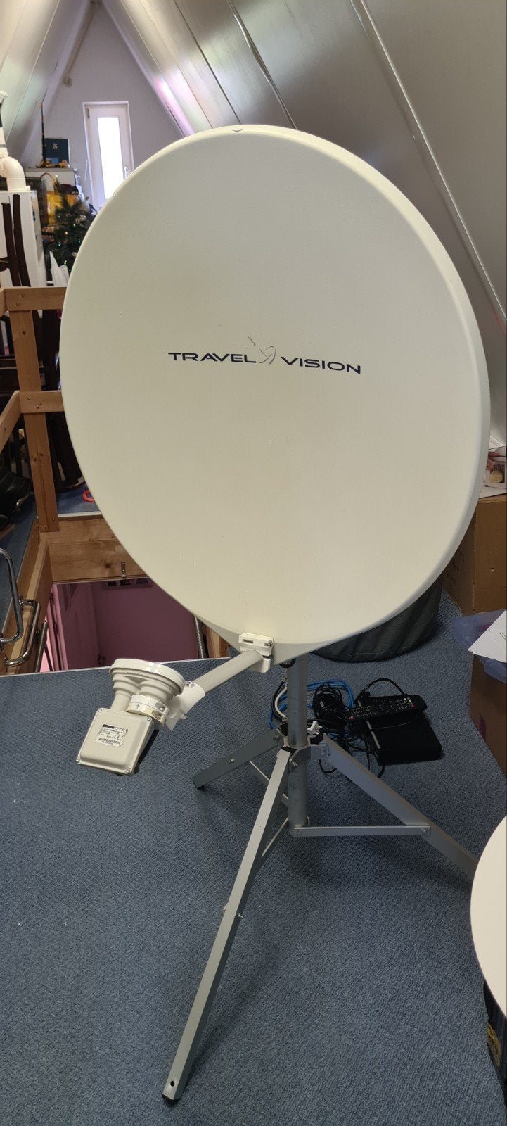 Travel vision Volautomatische schotelantenne, Ophalen of Verzenden, Zo goed als nieuw, (Schotel)antenne, Overige merken