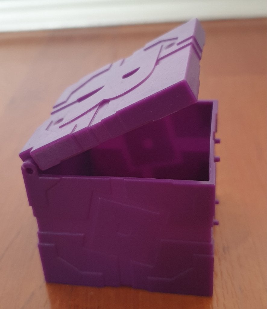 Roblox Opbergdoosje / Mystery Box Paars (5,5 cm), Verzamelen, Poppetjes en Figuurtjes, Ophalen of Verzenden, Nieuw