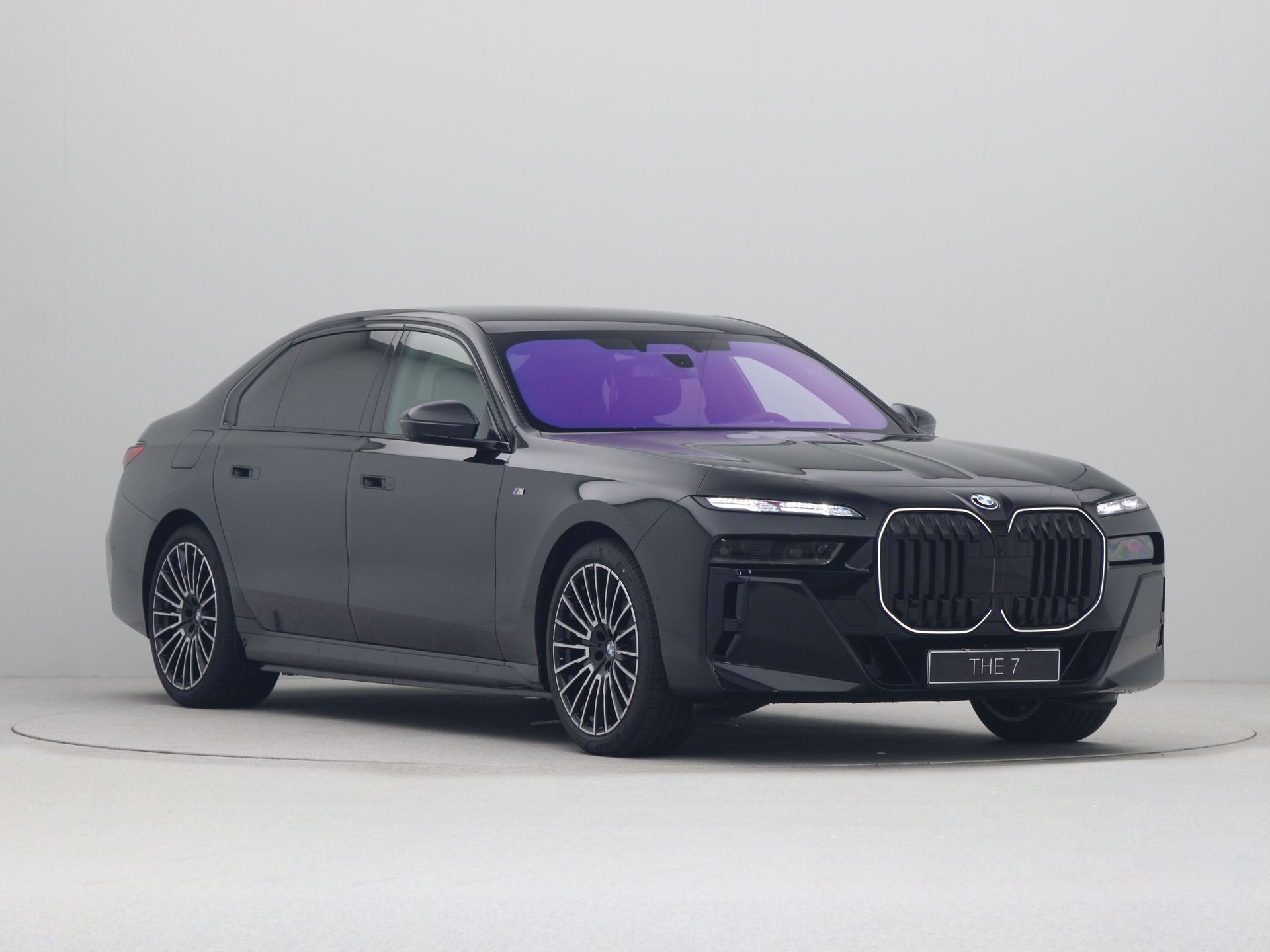 BMW 7 Serie 750e xDrive (bj 2026, automaat), Auto's, Automaat, Skiluik, Overige brandstoffen, Zwart