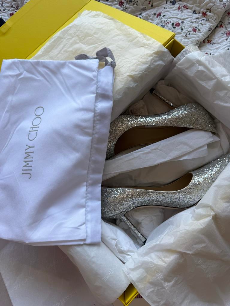 Jimmy Choo zilveren glitter hakken, Kleding | Dames, Schoenen, Pumps, Overige kleuren, Ophalen of Verzenden, Zo goed als nieuw