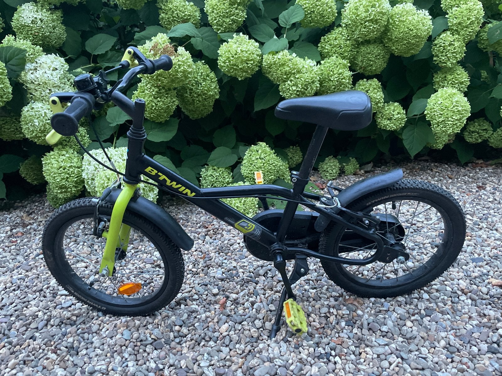 B'Twin Dark Hero 500 Kinderfiets 16 inch, Ophalen, Gebruikt, 16 tot 20 inch