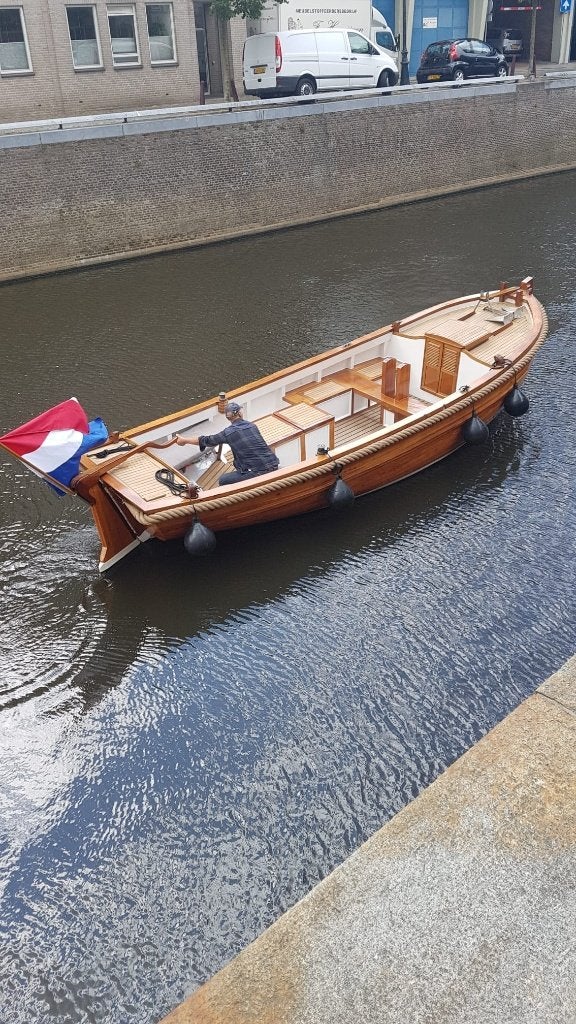 Karaktervolle houten sloep met trailer, Gebruikt, Binnenboordmotor, Diesel, Afdekzeil
