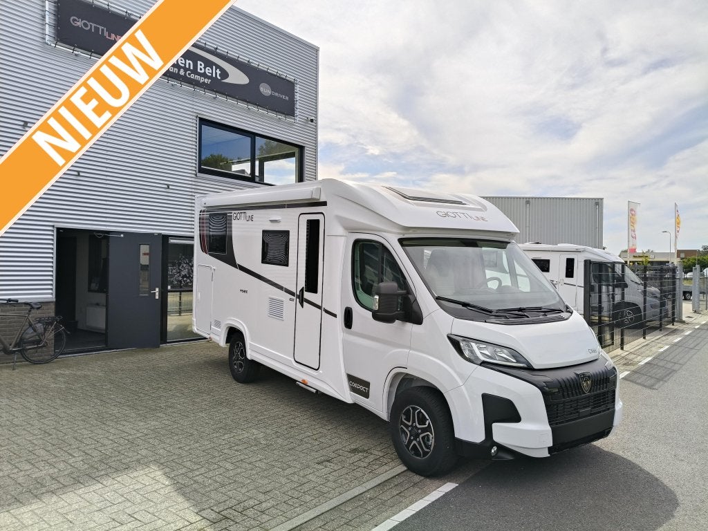 Giottiline Compact 66 C Lengtebeden & automaat compa, Caravans en Kamperen, Chemisch toilet, Koelkast, 6 tot 7 meter, Bedrijf