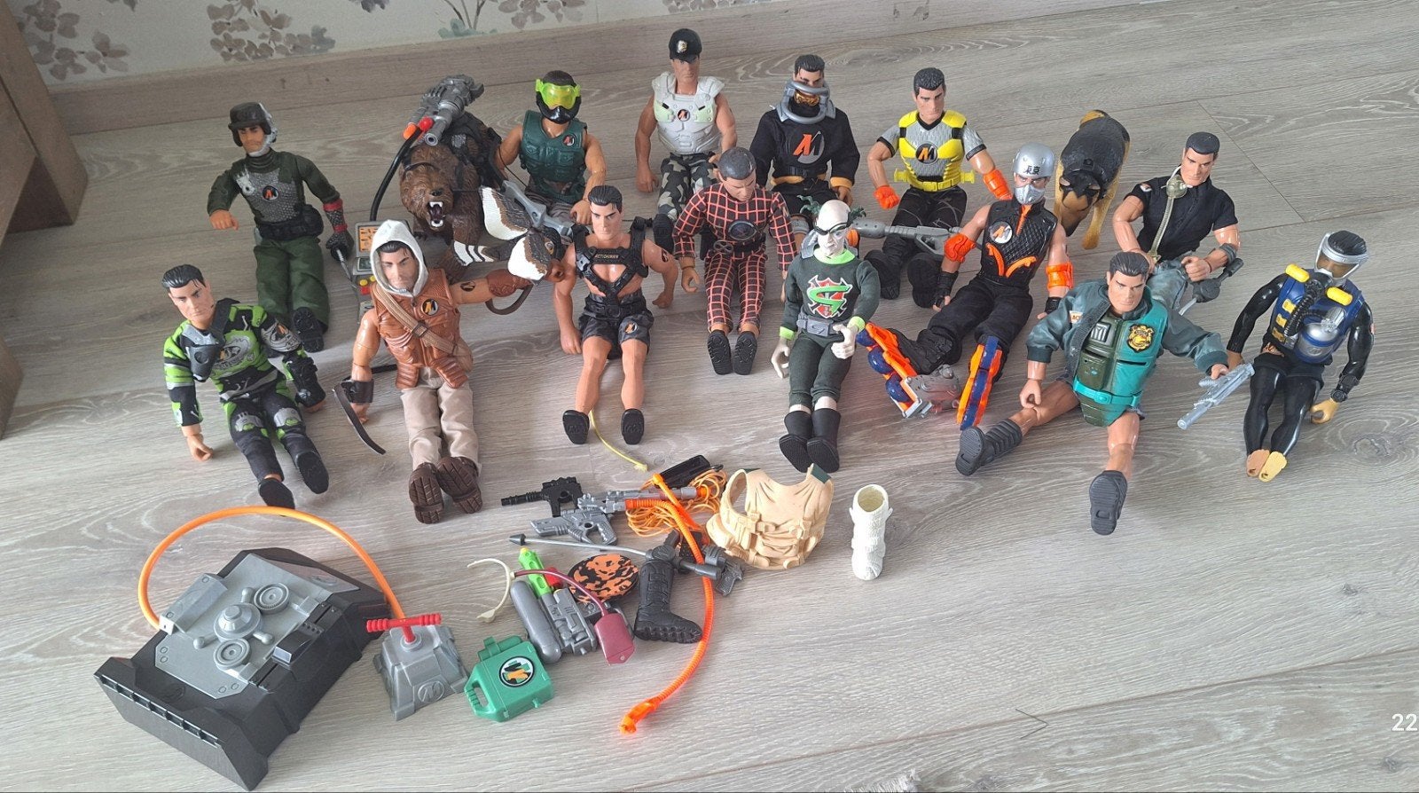 Action Man figuren met beer, hond en accessoire, Ophalen of Verzenden, Gebruikt