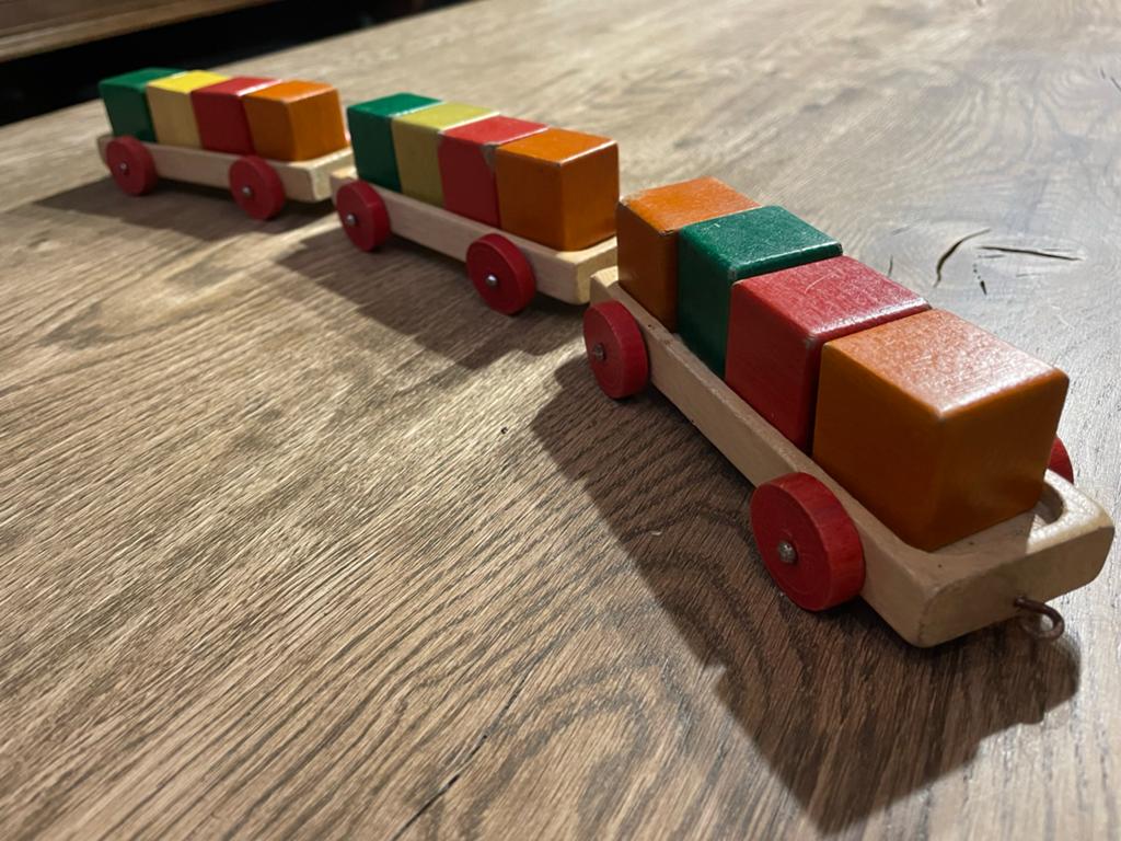 Houten Trein met Bouwblokken - Vintage Speelgoed, Kinderen en Baby's, Speelgoed | Houten speelgoed, Ophalen of Verzenden, Gebruikt