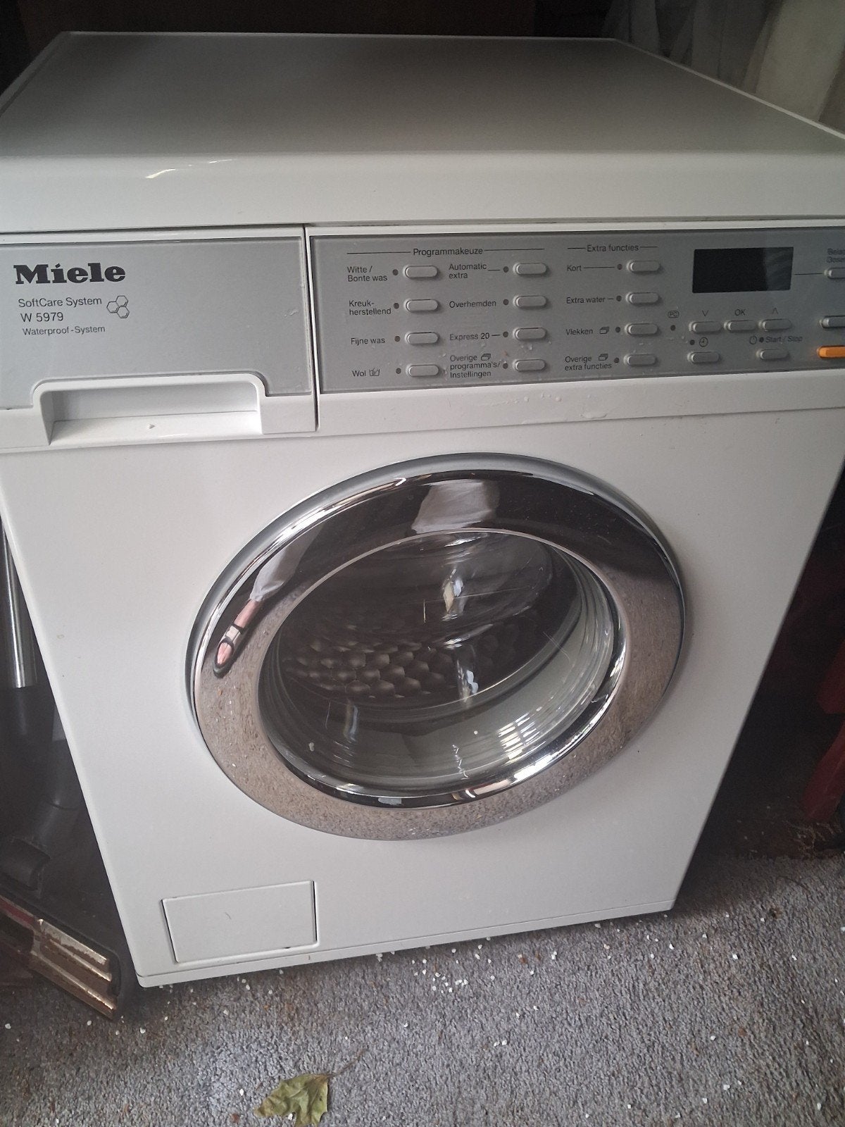 Een miele wasmachine, Witgoed en Apparatuur, Wasmachines, Ophalen, 1200 tot 1600 toeren, 85 tot 90 cm