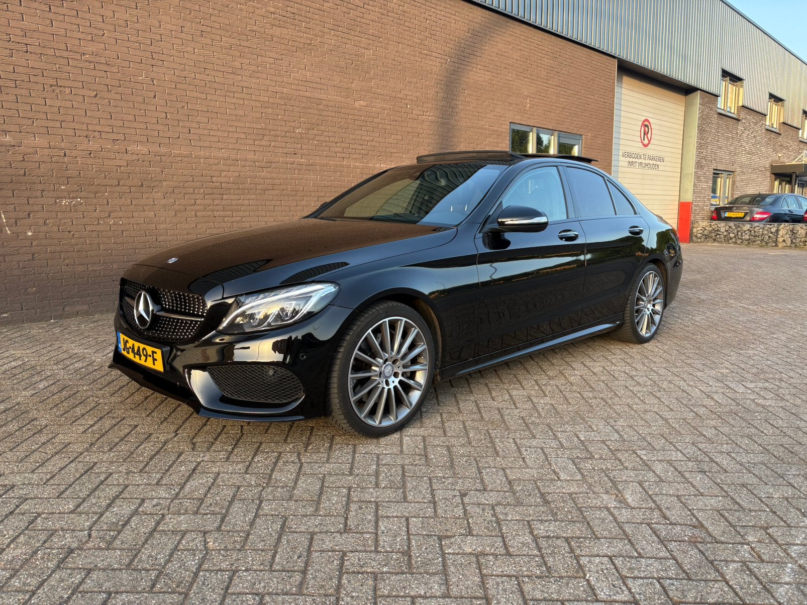 Mercedes-Benz C-Klasse C250 AMG line, Auto's, Automaat, Euro 5, 1800 kg, Zwart