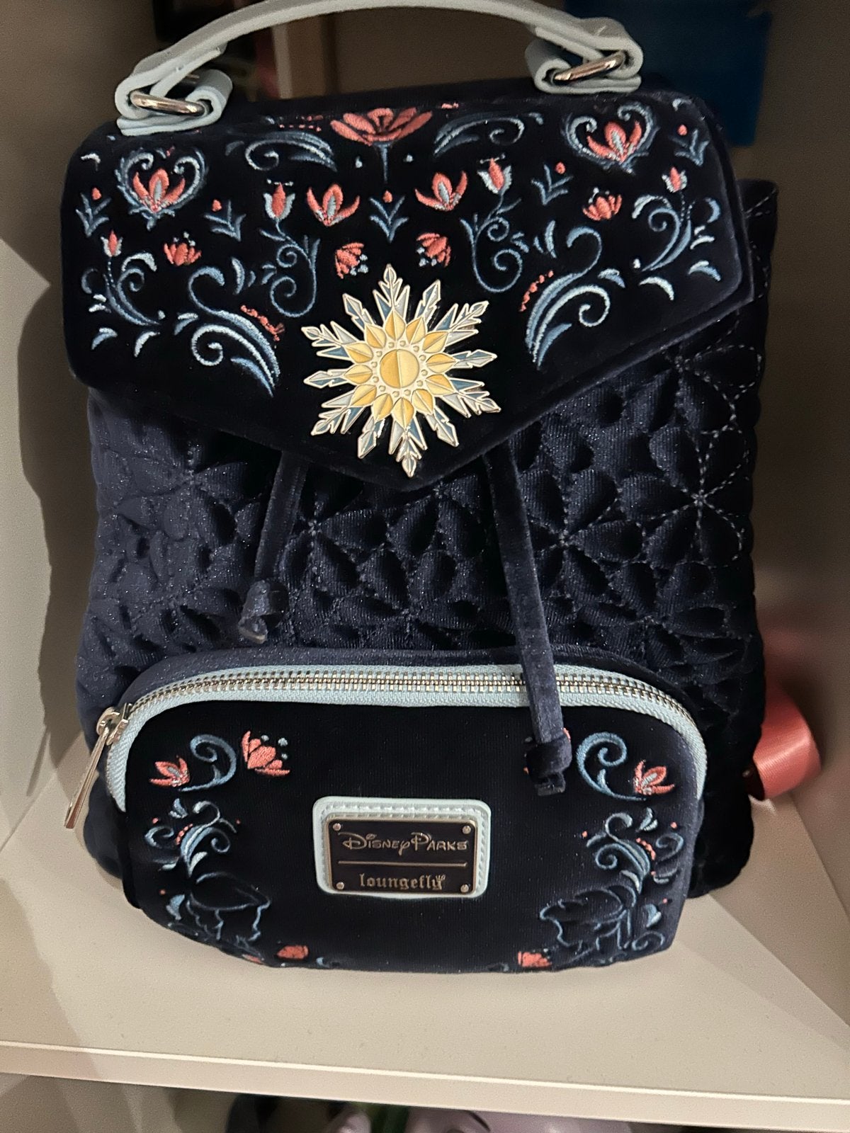 Disney Parks Loungefly Frozen 2 Anna & Elsa Rugzak, Disney of Dora, Ophalen of Verzenden, 30 tot 45 cm, Minder dan 25 cm