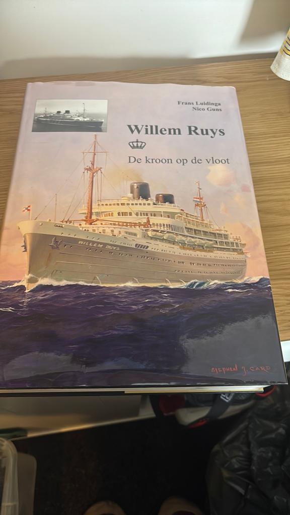 Willem Ruys: De kroon op de vloot - Frans Luidinga & Nico Gu, Ophalen of Verzenden, Zo goed als nieuw