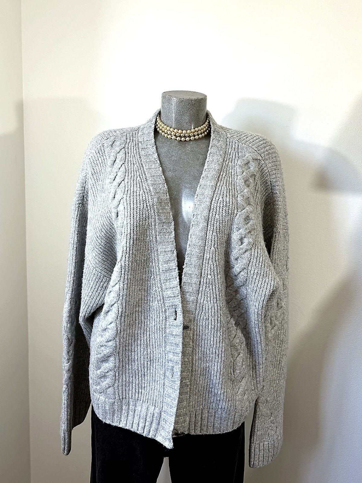DKNY grijs grofgebreid kabelvest maat XL, Ophalen of Verzenden, Zo goed als nieuw, Maat 46/48 (XL) of groter, Grijs