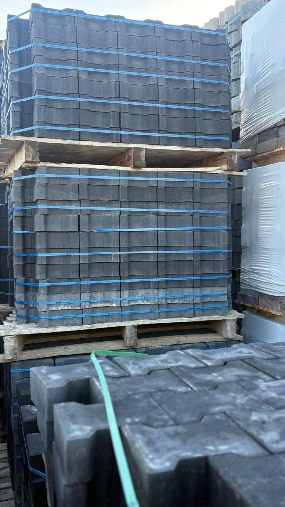 H verbandsteen klinker antraciet 8cm, Tuin en Terras, Tegels en Klinkers, Klinkers, Ophalen of Verzenden, Zo goed als nieuw, 10 m² of meer