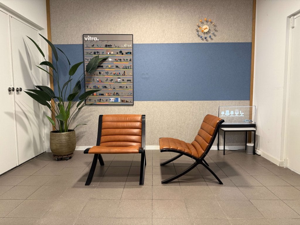 Fritz Hansen | Hvidt & Mølgaard | AX Chair | Bruin Leder | 2, Fritz Hansen, Gebruikt, Vitra Artifort Cassina Fritz Hansen Eames Gispen Pastoe Hay