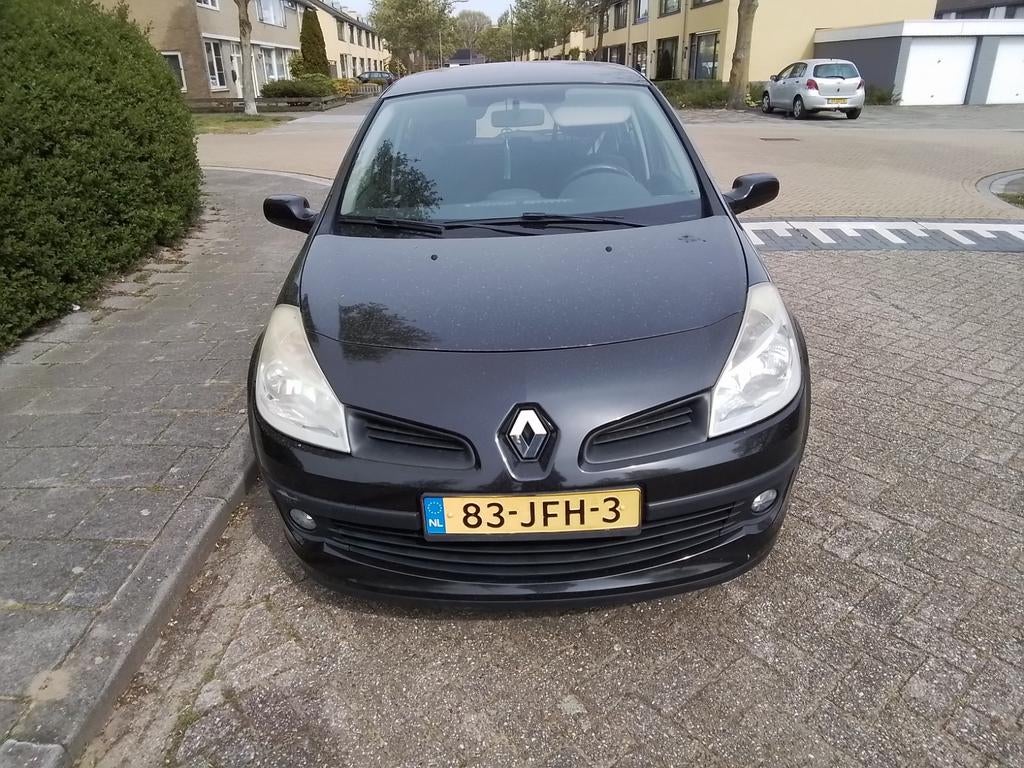 Te koop Renault clio 1,2 bj 2009 apk tot april 2027, Auto's, Particulier, Te koop