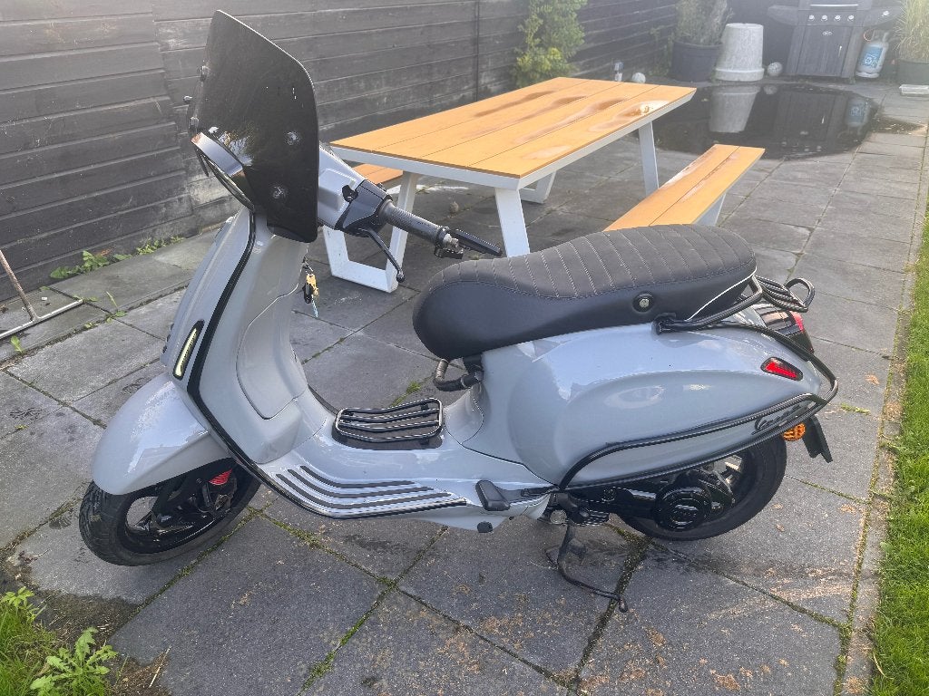 Hele mooie VESPA Sprint NARDO 4T met MP3 velg 2018, Ophalen, Maximaal 45 km/u, Vespa S, Zo goed als nieuw