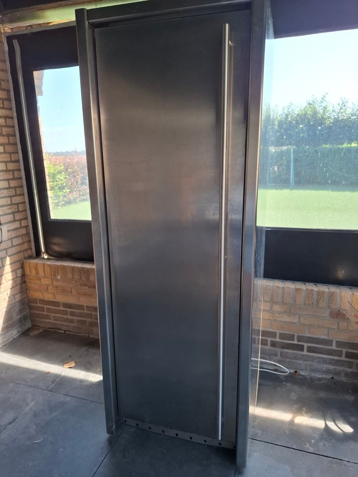 Grote koelkast, ideaal voor mancave of Zwarte Cross, Witgoed en Apparatuur, Koelkasten en IJskasten, 200 liter of meer, 60 cm of meer